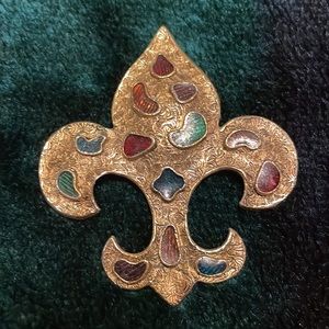 🌟 Fleur de lis enamel brooch
